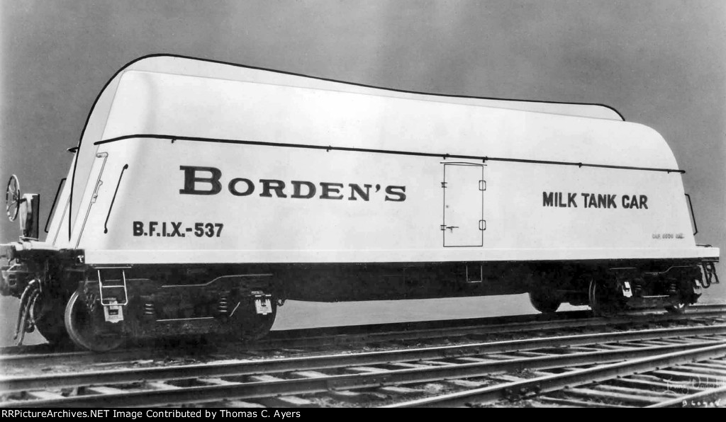 BFIX 937, Borden's Milk Tank Car, c. 1950